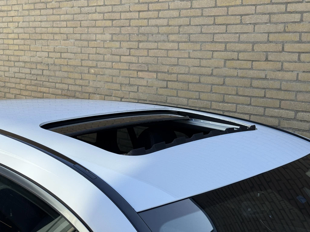Mercedes-Benz EQC – foto 19