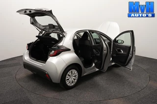 Toyota Yaris – thumbnail 11