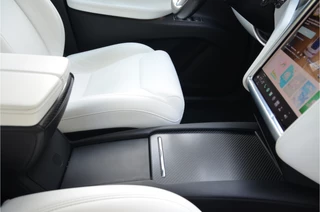 Tesla Model X – thumbnail 9
