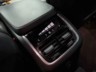 Volvo XC90 – thumbnail 23