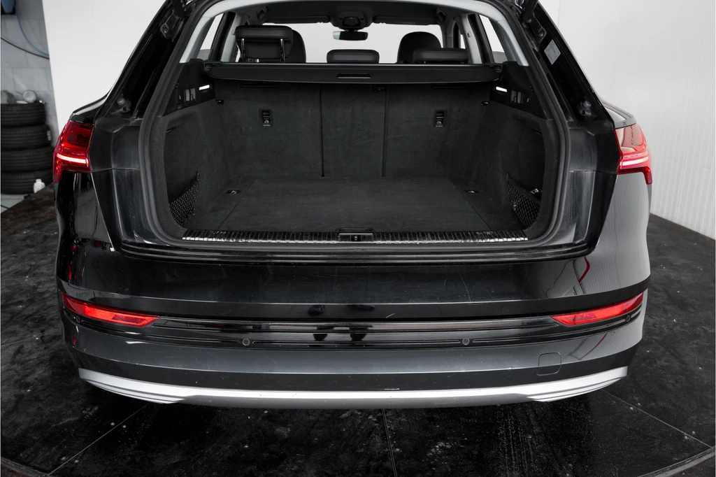 Audi e-tron – foto 18