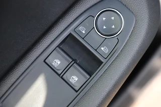 Renault Clio – thumbnail 11