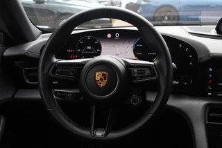 Porsche Taycan – thumbnail 18