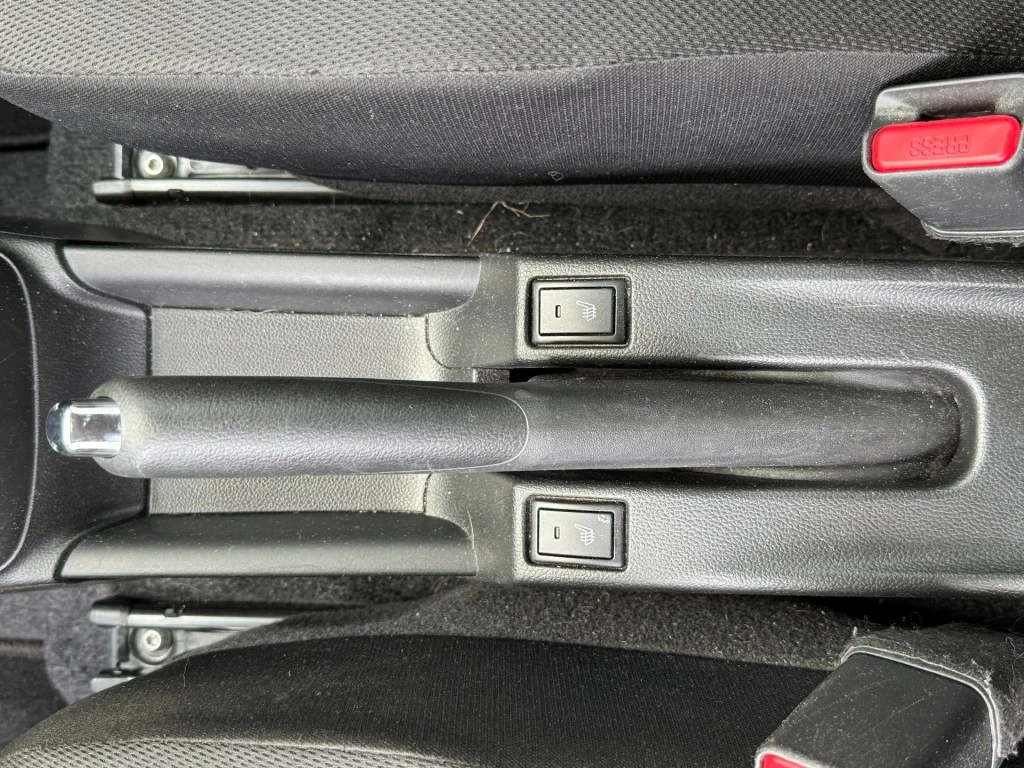 Suzuki Swift – foto 24