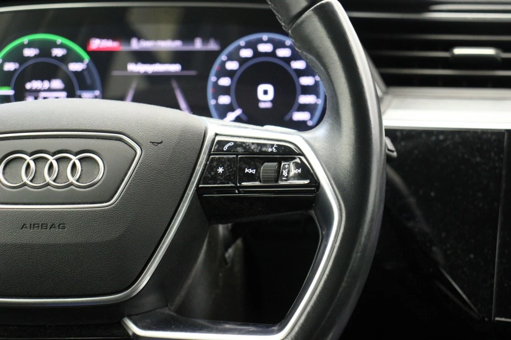 Audi e-tron – foto 18