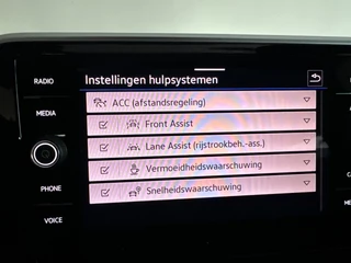 Volkswagen T-Roc – thumbnail 18