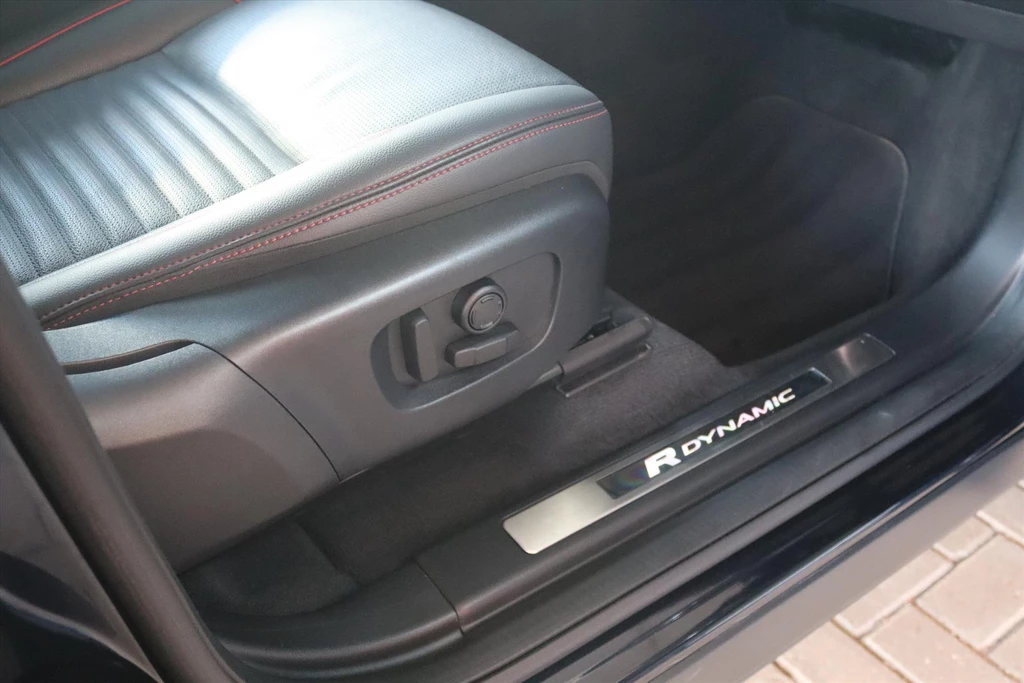 Land Rover Discovery Sport – foto 5