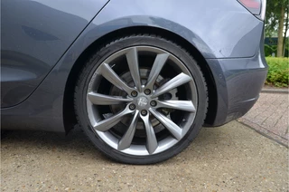 Tesla Model 3 – thumbnail 32