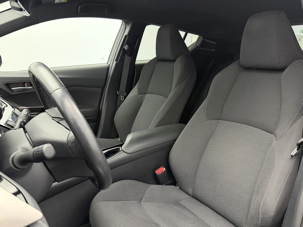 Toyota C-HR – foto 19