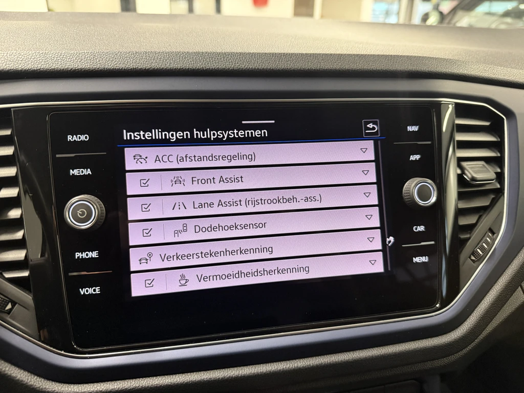 Volkswagen T-Roc – foto 33