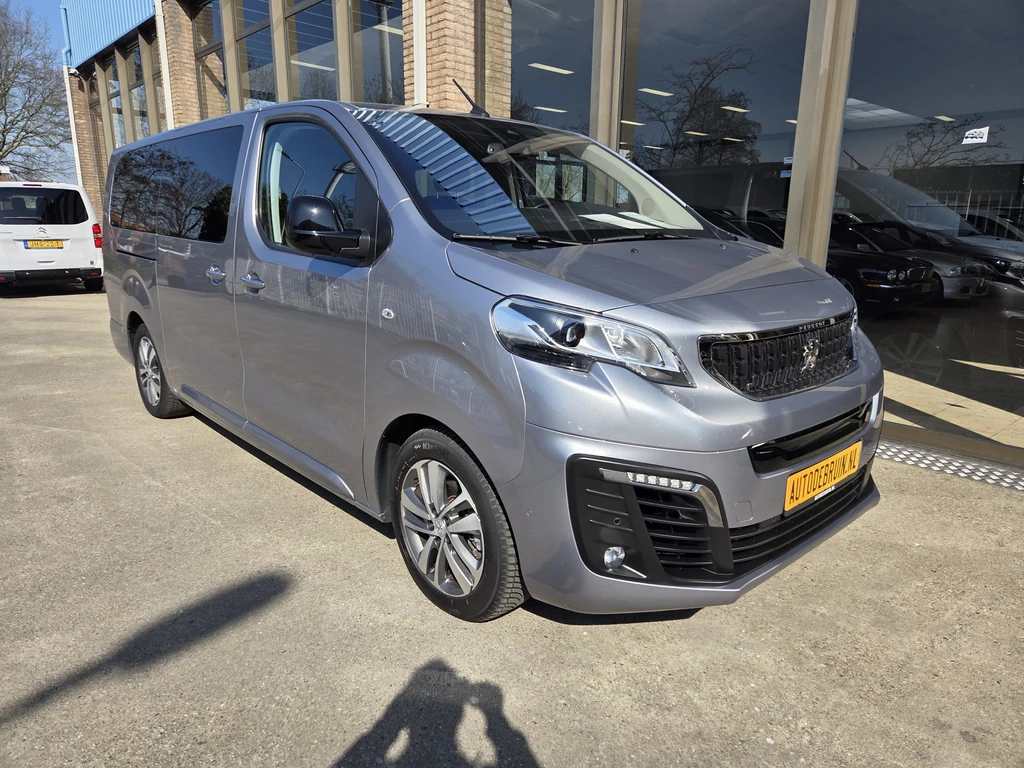 Peugeot e-Traveller – foto 14