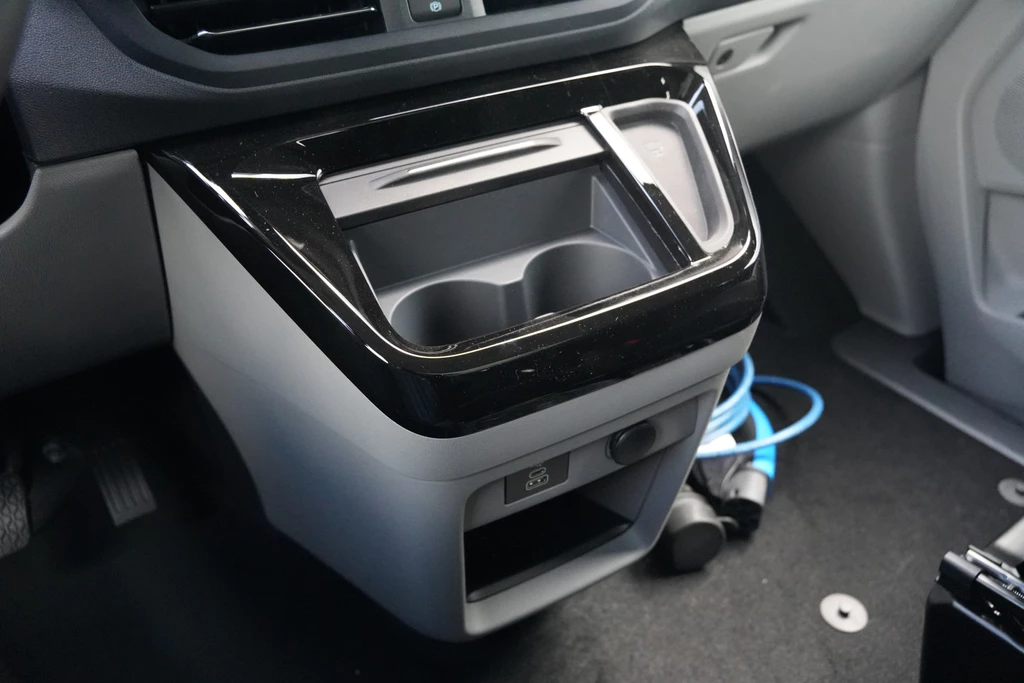 Ford Tourneo Custom – foto 39