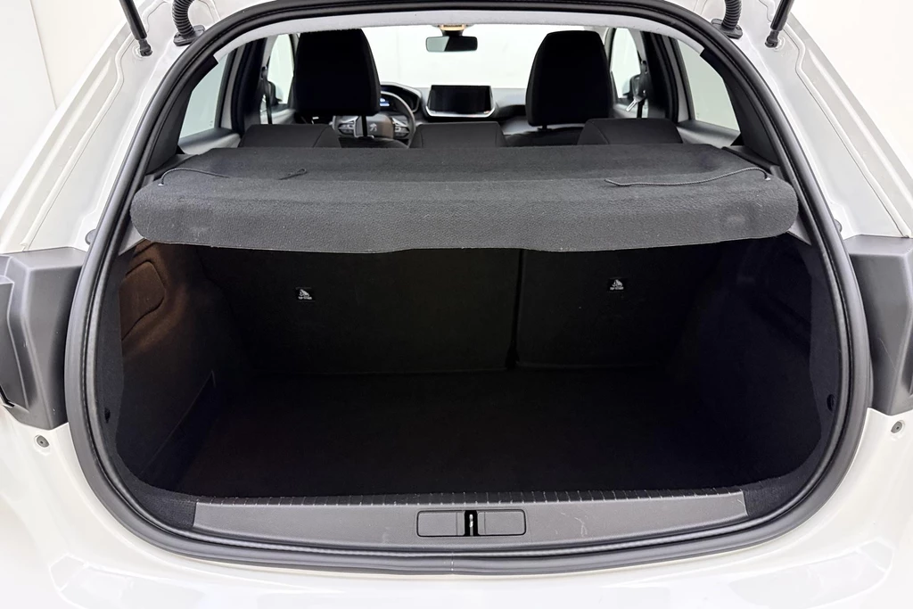 Peugeot 208 – foto 10