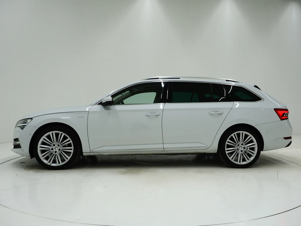 Škoda Superb – foto 2