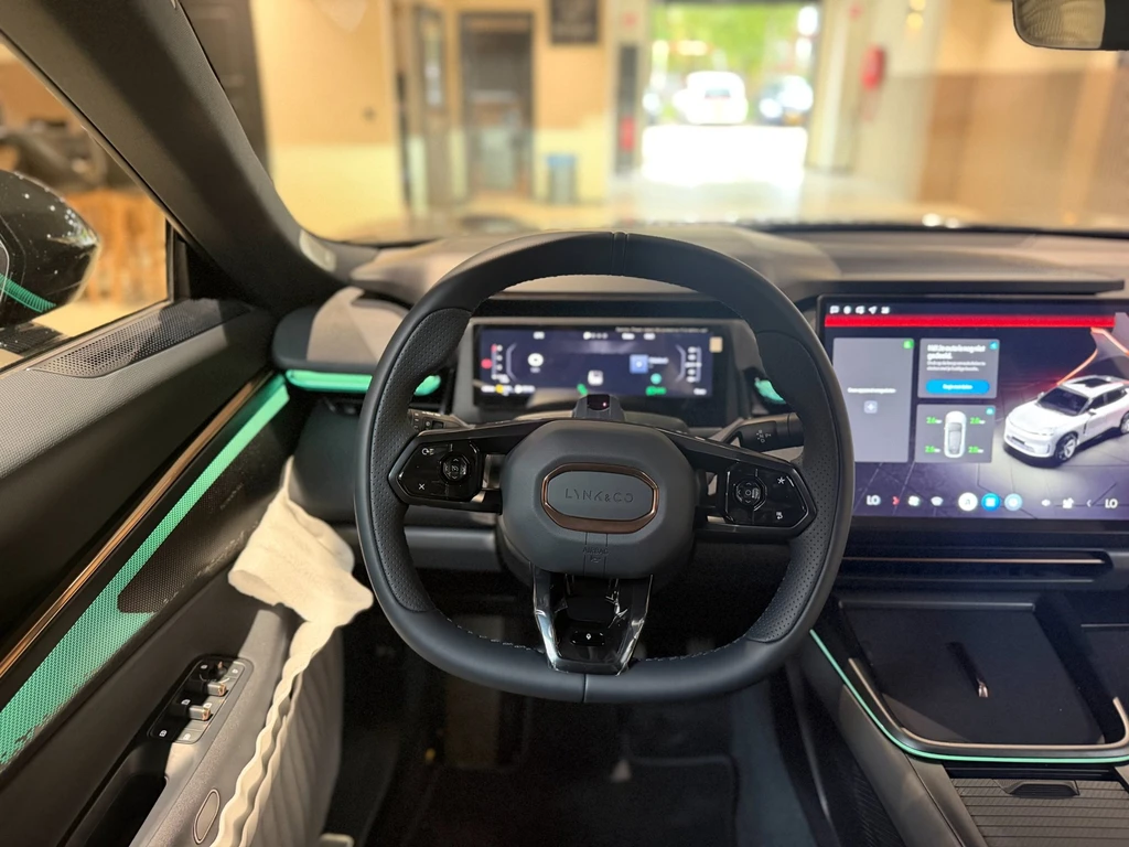Lynk & Co 08 – foto 30