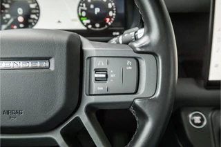 Land Rover Defender – thumbnail 32