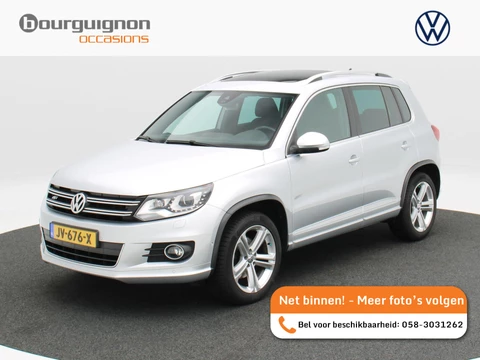 Volkswagen Tiguan 1.4 TSi R-Line Edition 125 Pk | Panoramadak | Trekhaak | Camera | Cruise Control | Climatronic | Navigatie | 18 Inch