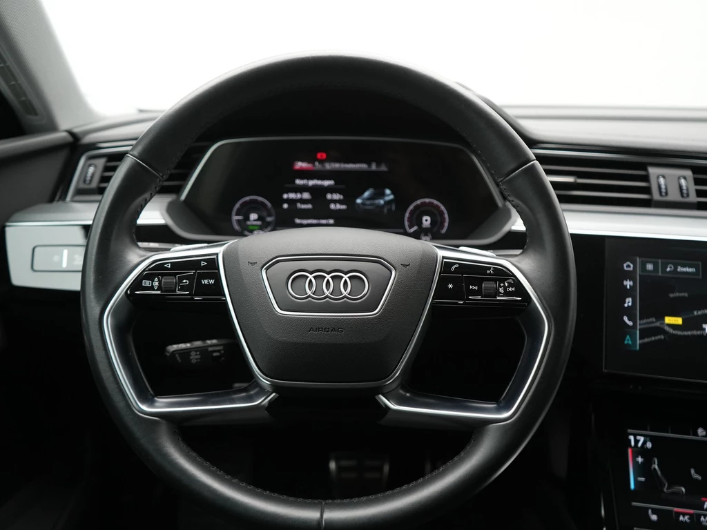 Audi e-tron – foto 30