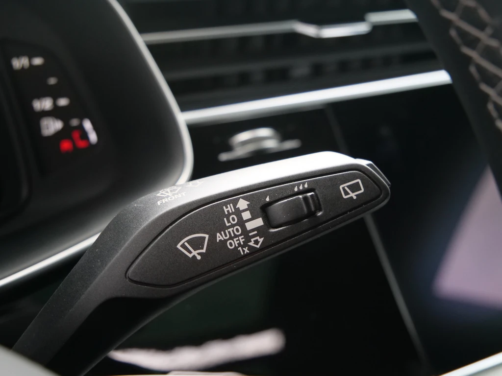 Audi Q8 – foto 18