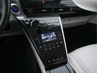 Toyota Mirai – thumbnail 13