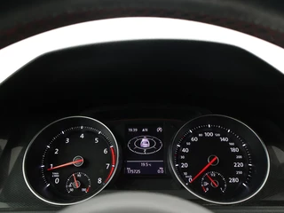 Volkswagen Golf – thumbnail 33