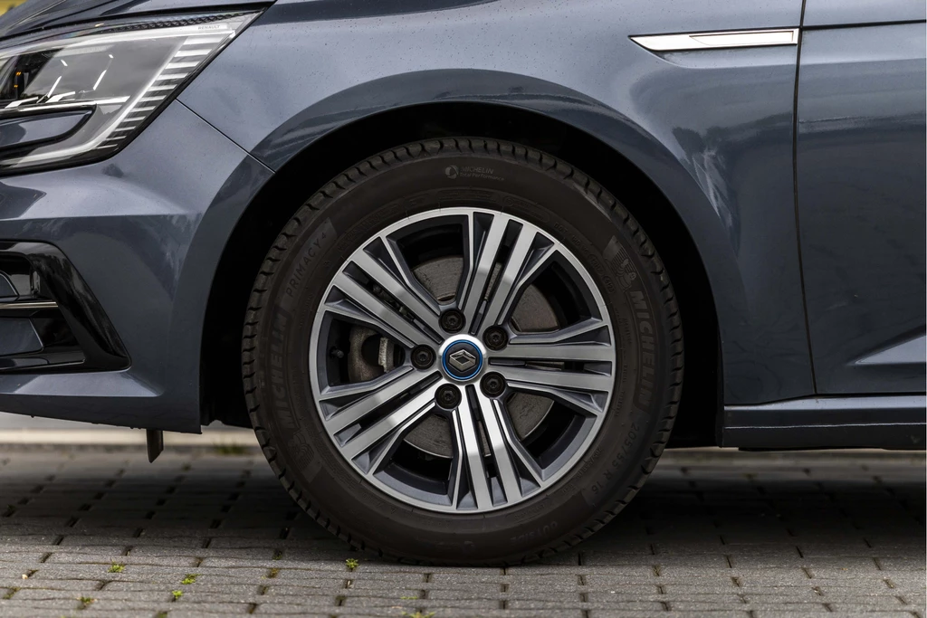 Renault Megane E-Tech – foto 19