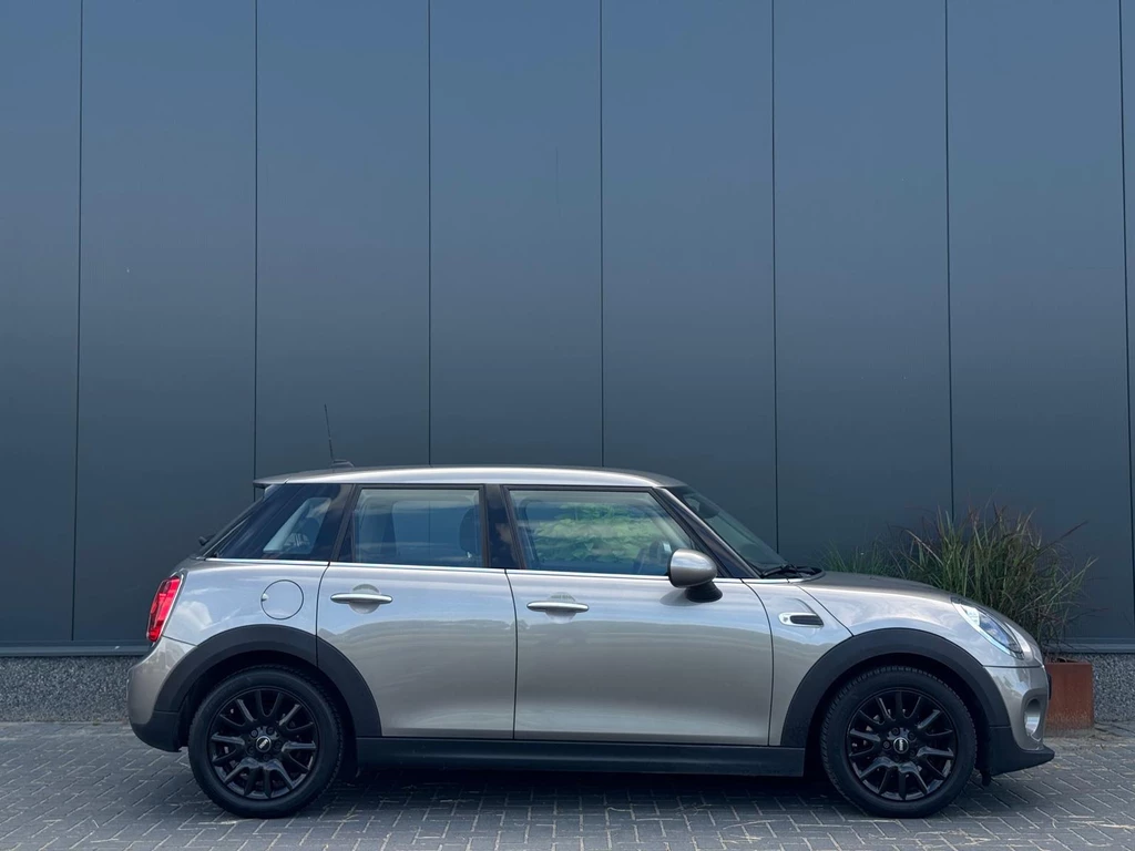 MINI 5-deurs – foto 13