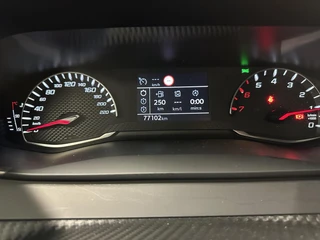 Peugeot 208 – thumbnail 25