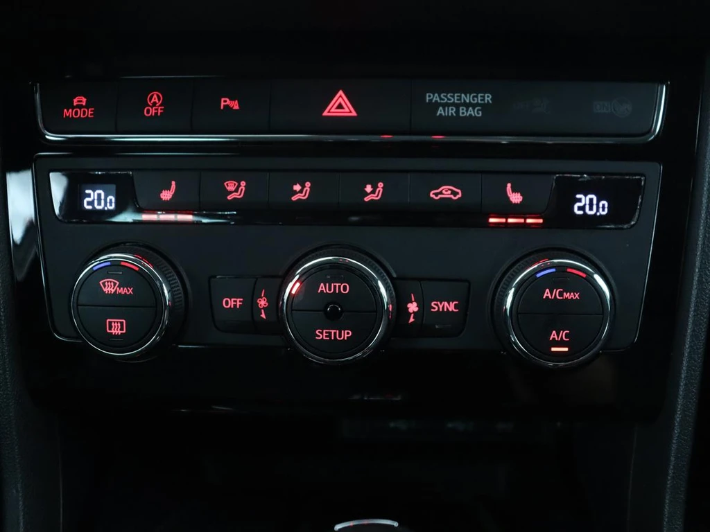 SEAT Leon – foto 34