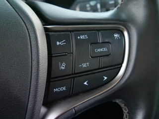 Lexus UX – thumbnail 20