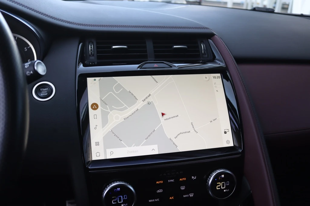 Jaguar E-PACE – foto 24