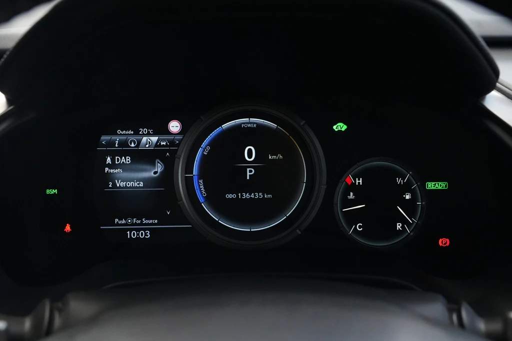 Lexus RX – foto 23