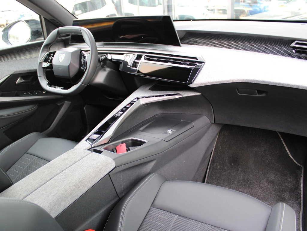 Peugeot e-3008 – foto 15