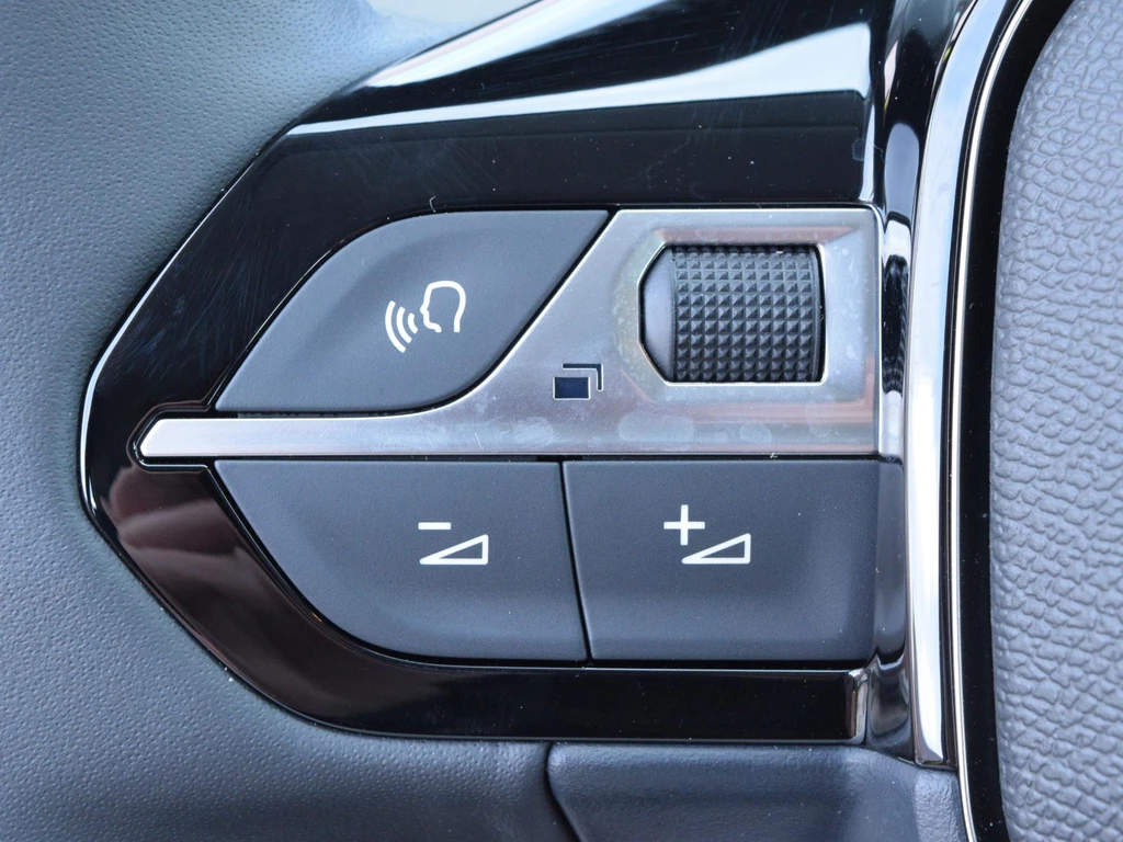 Peugeot 208 – foto 16