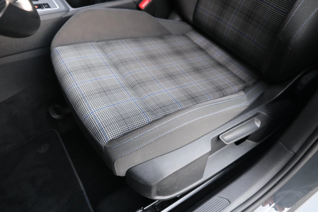 Volkswagen Golf – foto 11