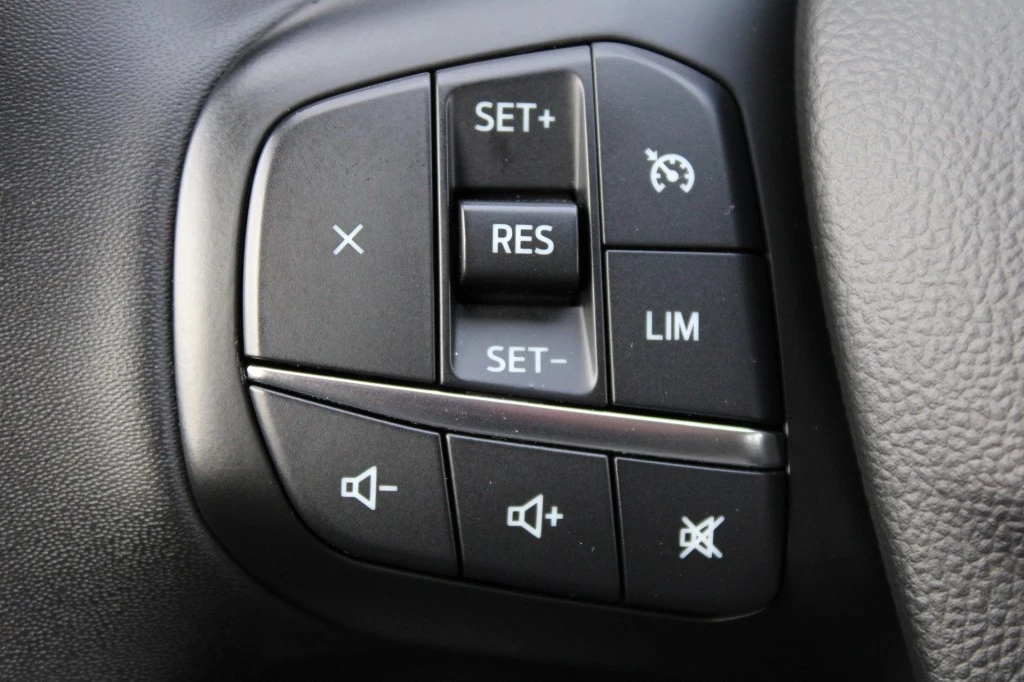 Ford Kuga – foto 13