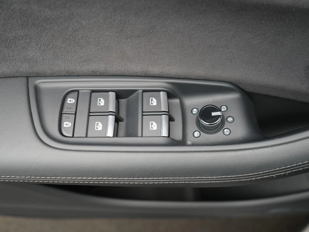 Audi RSQ8 – foto 49