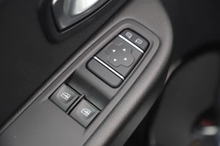 Renault Clio – thumbnail 17