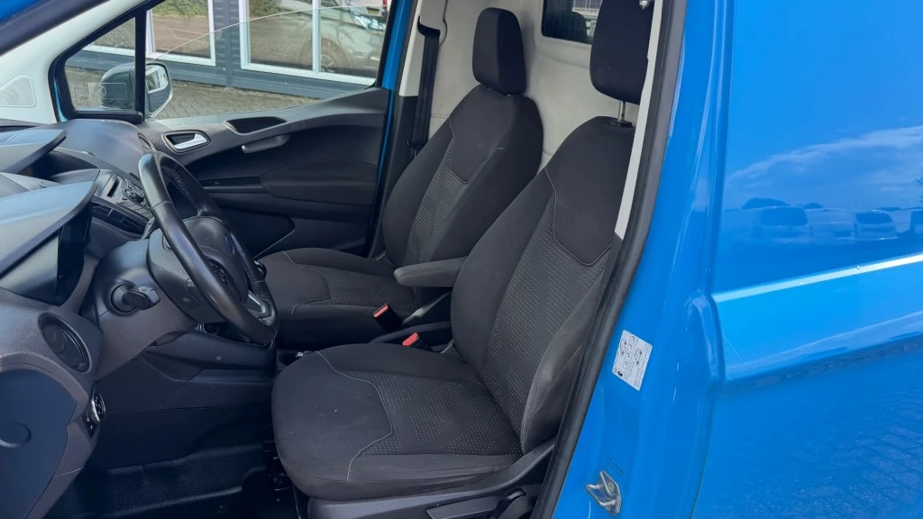 Ford Transit Courier – foto 16