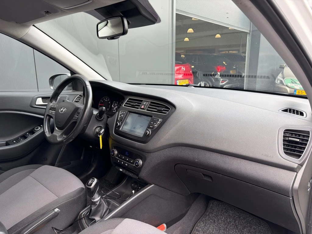 Hyundai i20 – foto 7