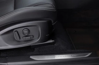Jaguar E-PACE – thumbnail 17