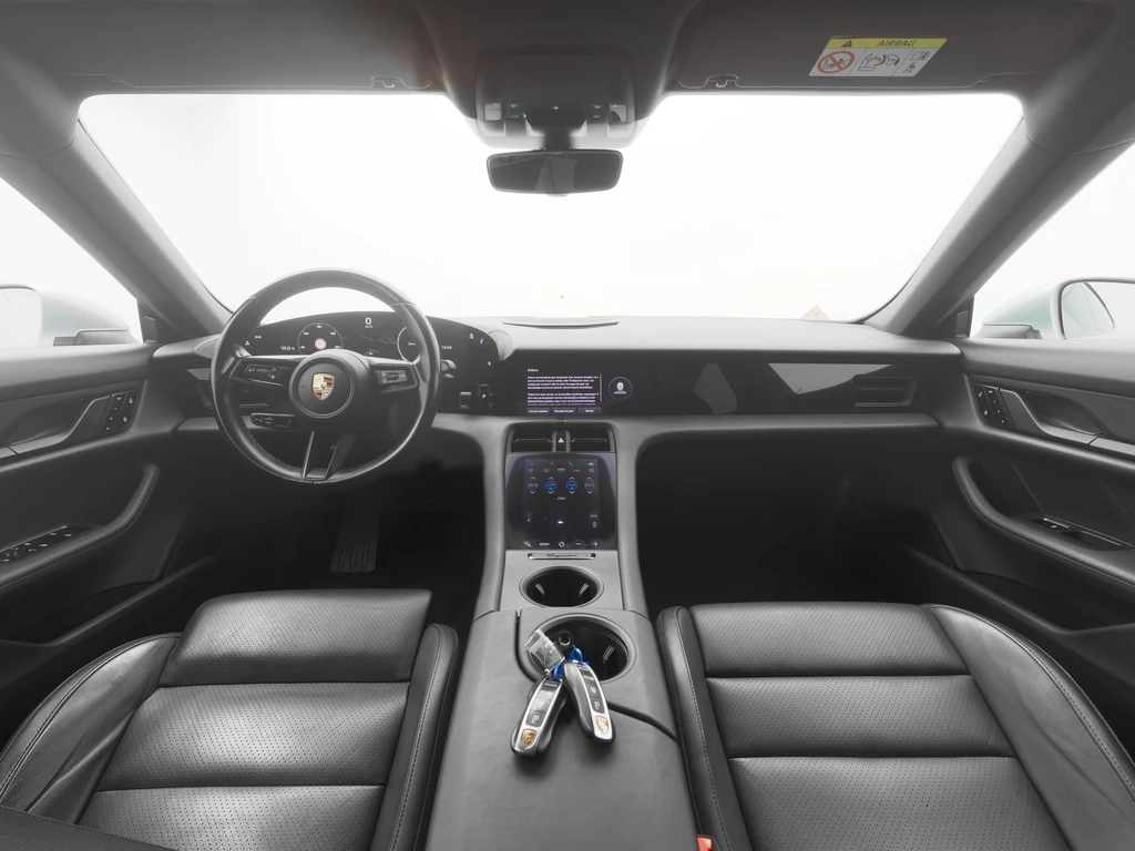 Porsche Taycan – foto 18