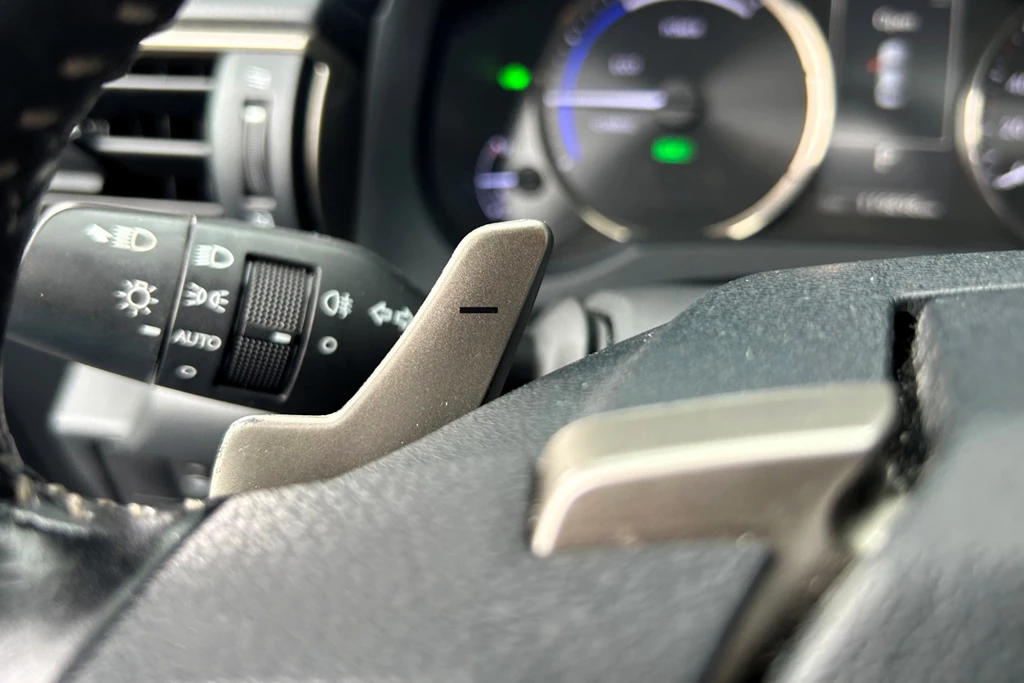 Lexus IS – foto 16