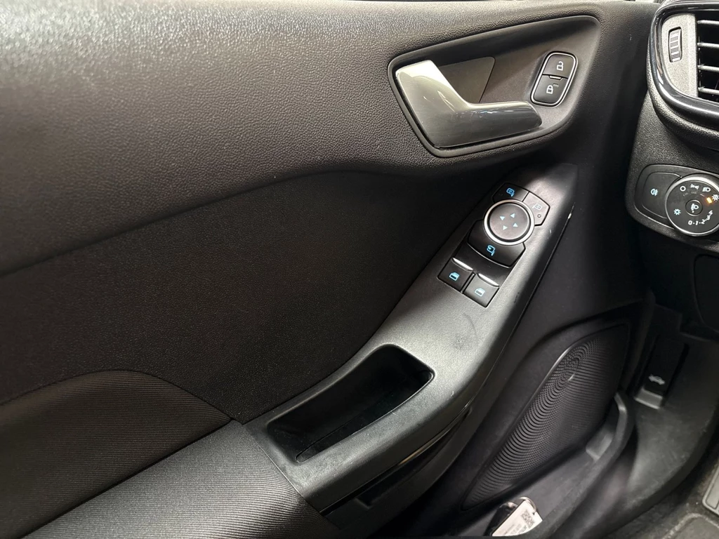 Ford Fiesta – foto 17