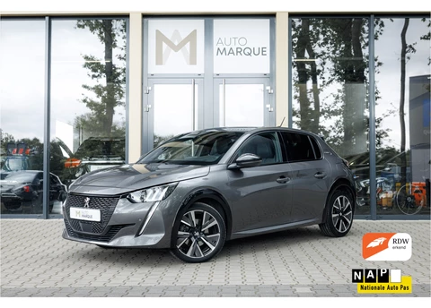 Peugeot 208 1.2 PureTech 101PK | GT-Line | Apple CarPlay | Nieuwe Distributie | 360 Graden Camera | 17" LM Velgen | LED | Climate Control |