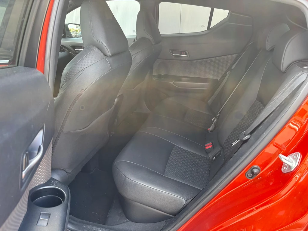 Toyota C-HR – foto 11