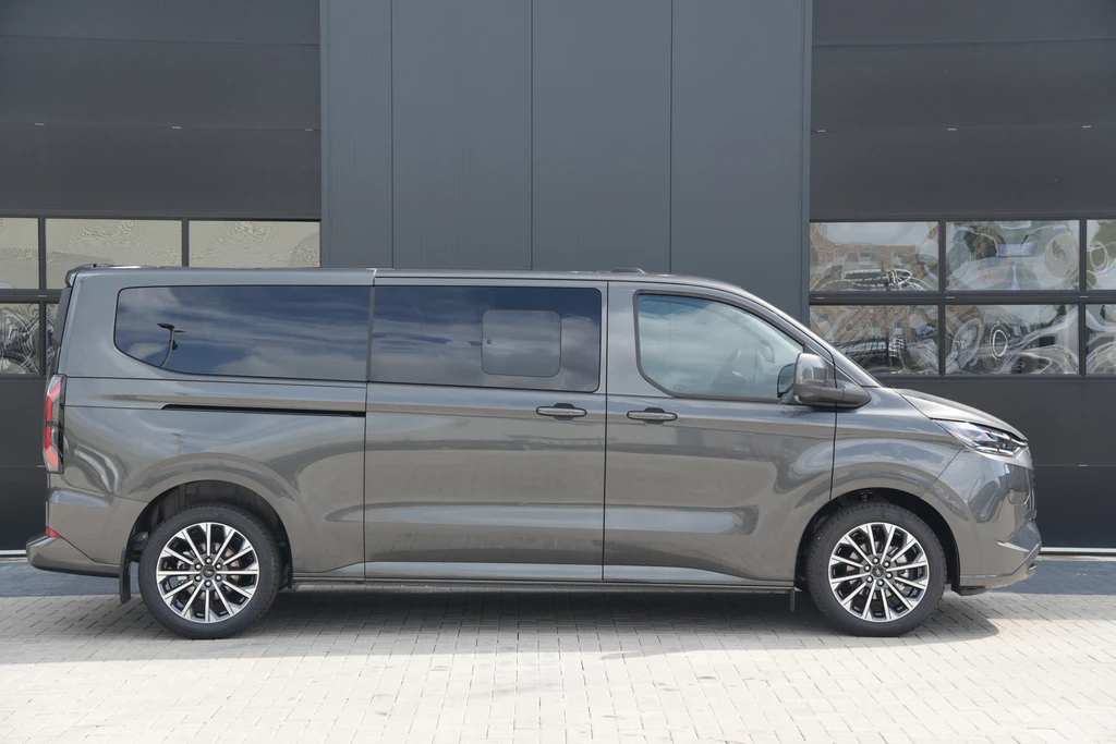 Ford Tourneo Custom – foto 6