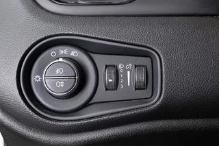 Jeep Renegade – thumbnail 15