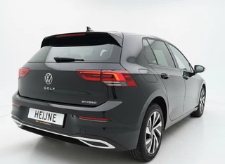 Volkswagen Golf – thumbnail 5