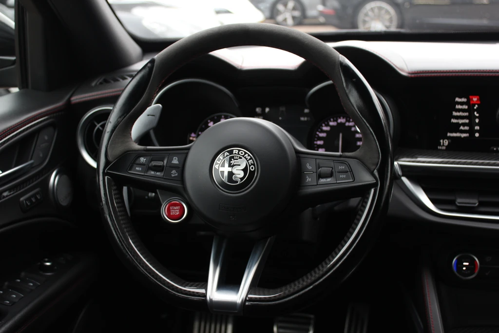 Alfa Romeo Stelvio – foto 18
